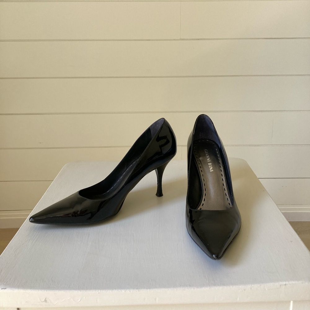 Gianni Bini women’s patent leather black pumps - size 7.5